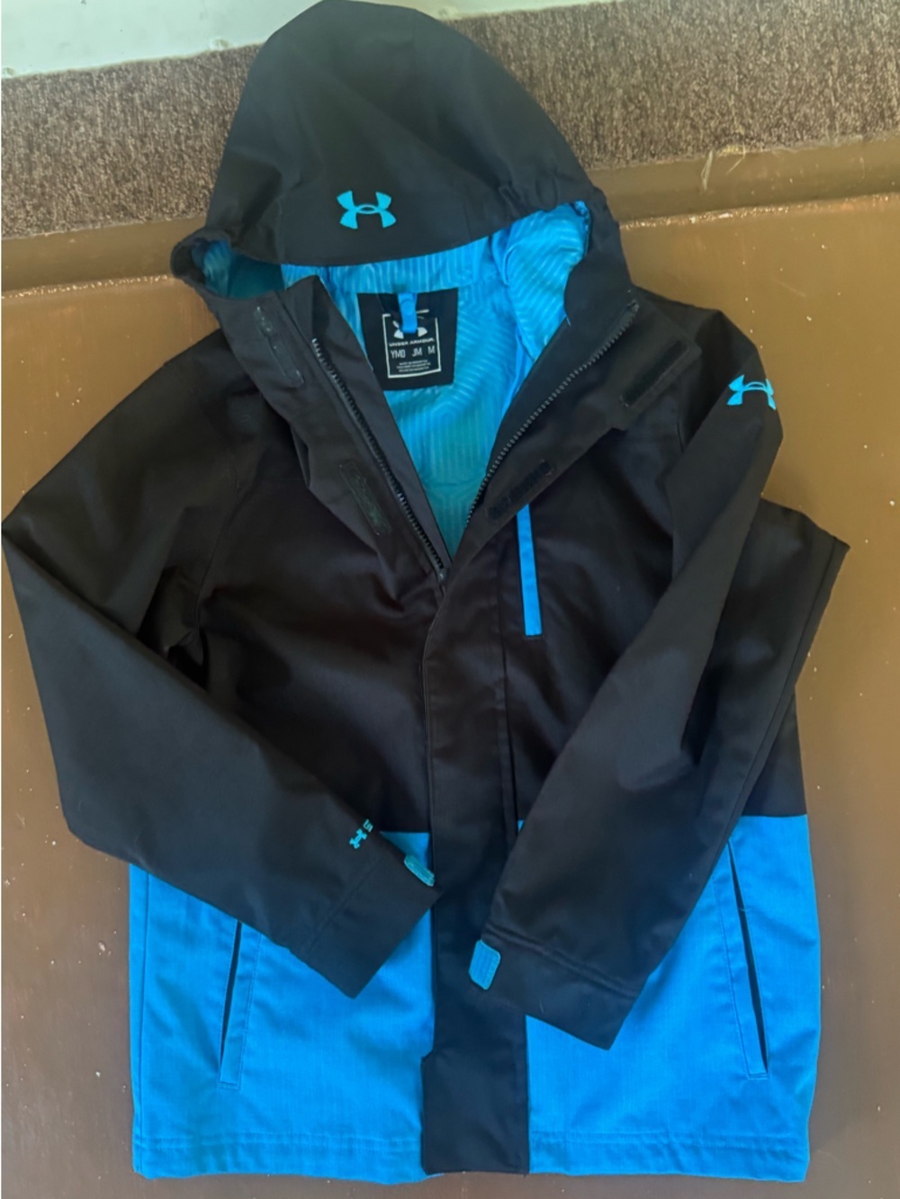 Under Armour ColdGear Infrared Storm SofterShell Hooded Jacket - Youth M